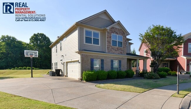 Foto del edificio - Lovely 3 bd home with bonus room, attached garage and covered patio! Neighborhood pool! Triple Bl...