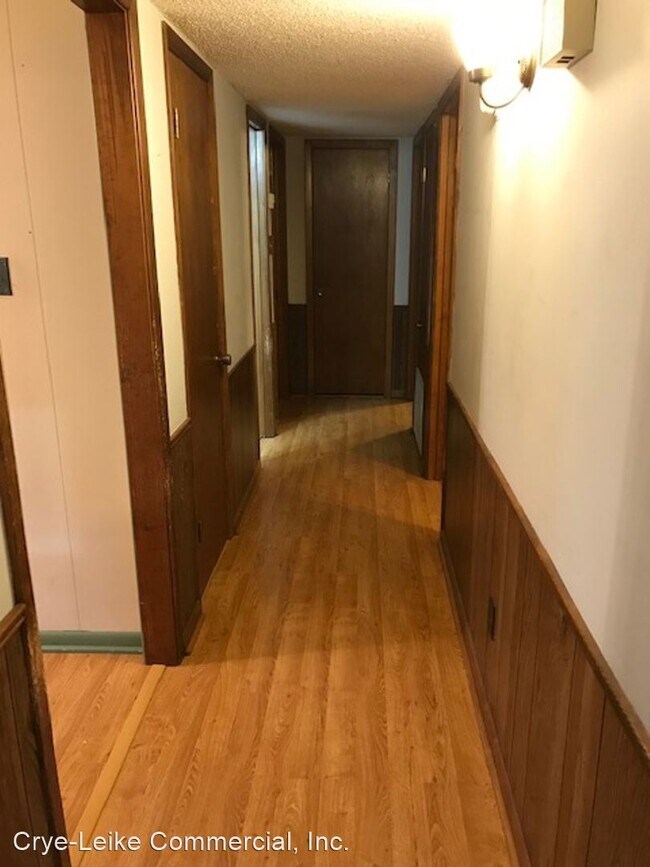 Foto del edificio - 3 br, 1.5 bath House - 30 Pleasant Street