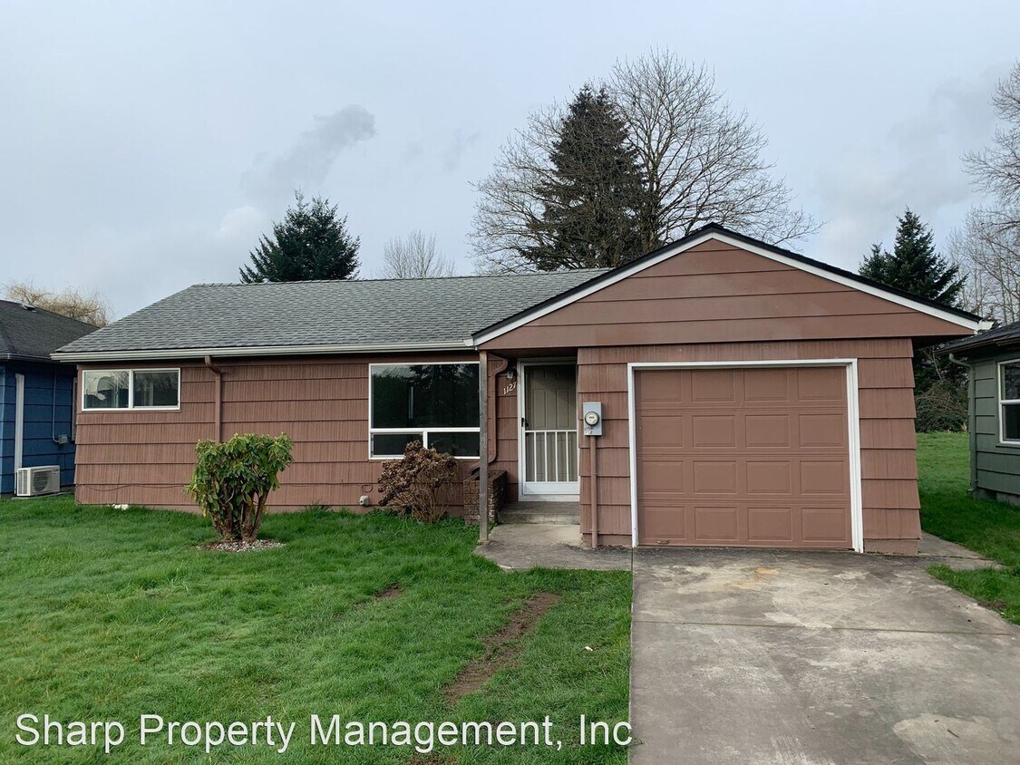 Primary Photo - 2 br, 1 bath House - 1127 32nd Ave