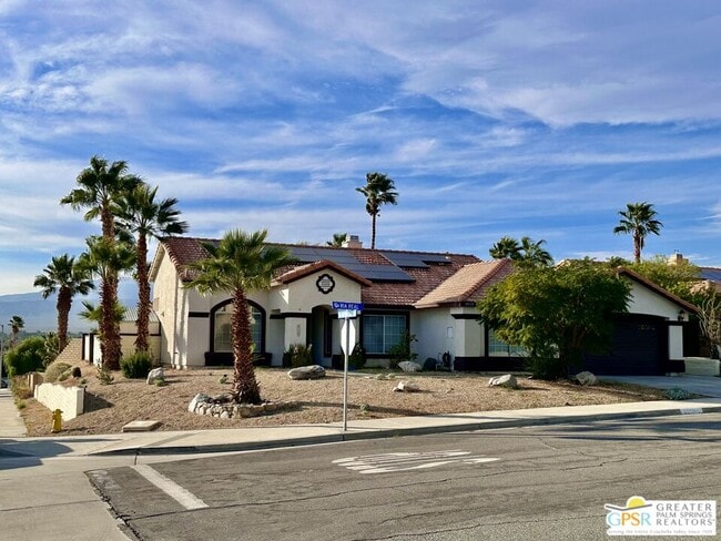 Foto del edificio - 9939 Vía Real