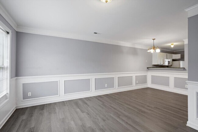 Foto del edificio - 17 Cheltenham Dr