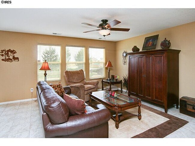 Building Photo - 6950 Autumn Ridge Dr