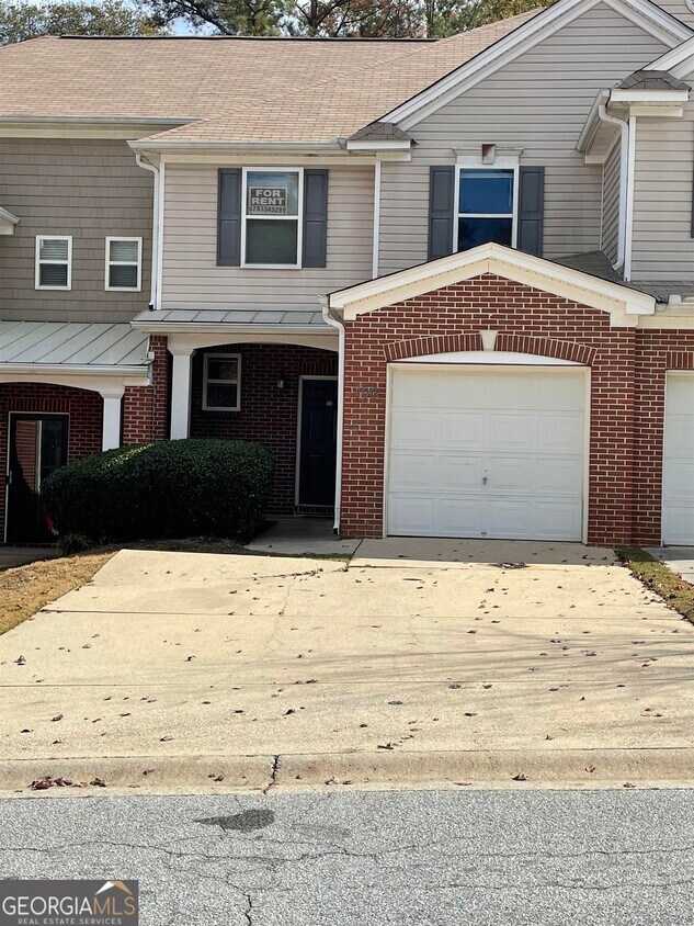 106 Ellis Drive, Conyers, GA 30012 Condo for Rent in Conyers, GA