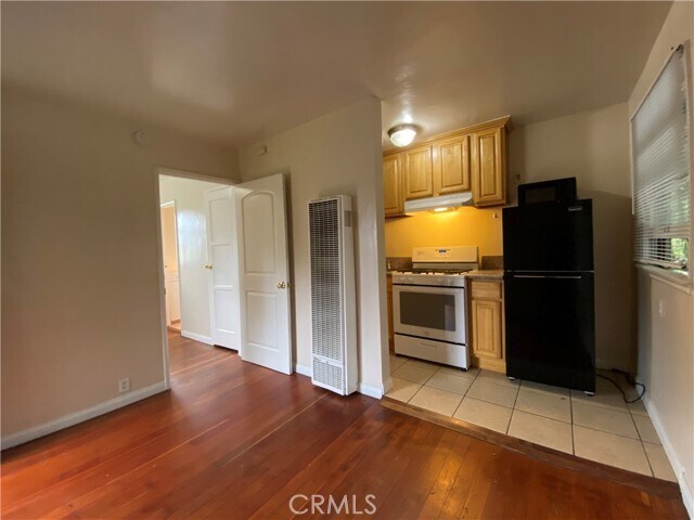 Foto del edificio - 889 Wright Ave