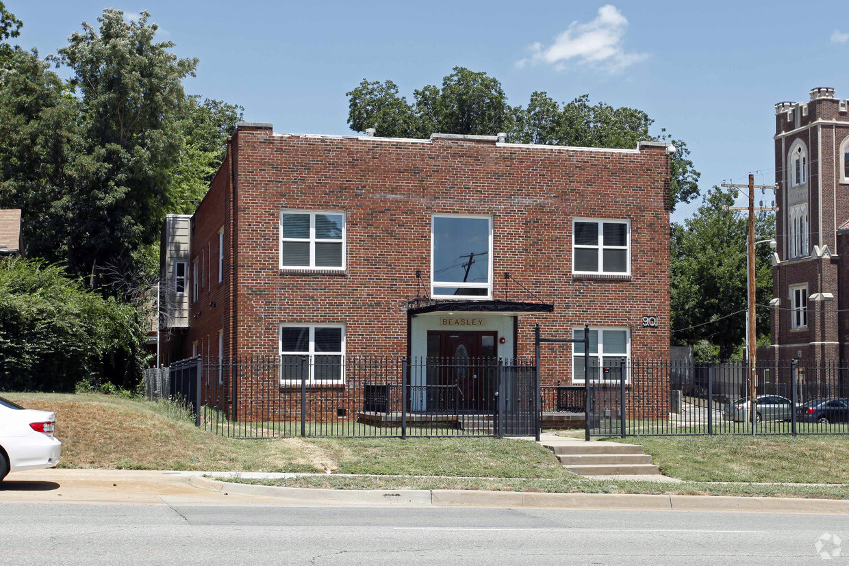 Primary Photo - Beasley at Midtown