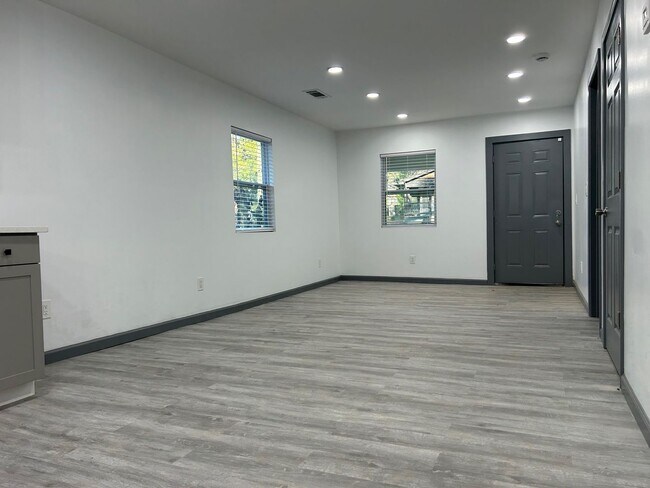 Foto del edificio - 1477 Olive St SW