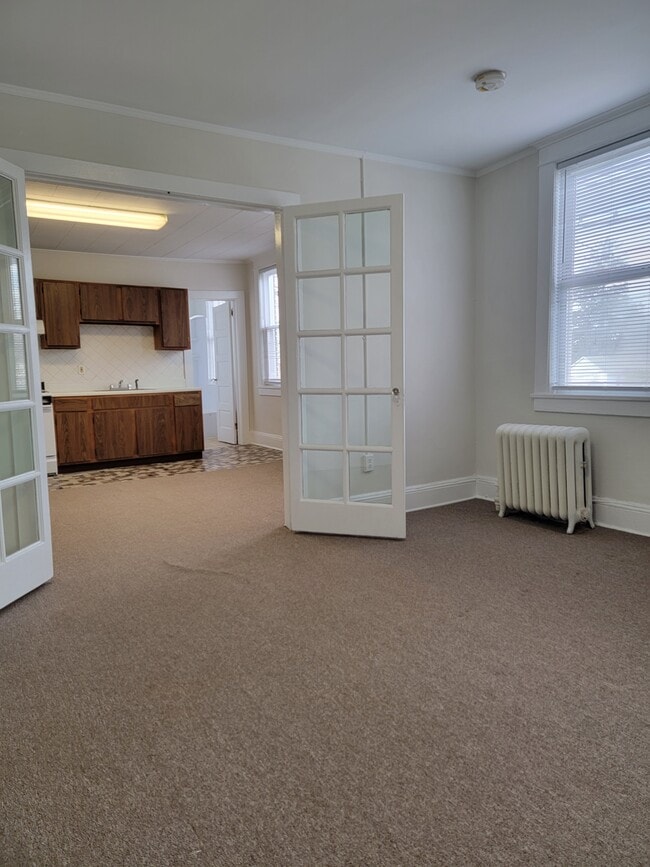Foto del edificio - 114 Woodbridge Ave