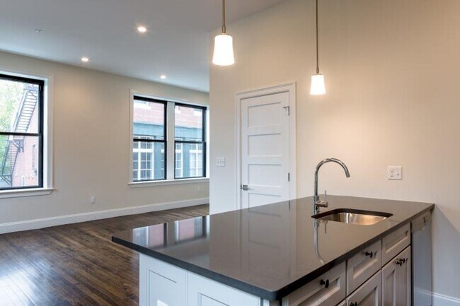 Foto del edificio - 3 Newcomb St