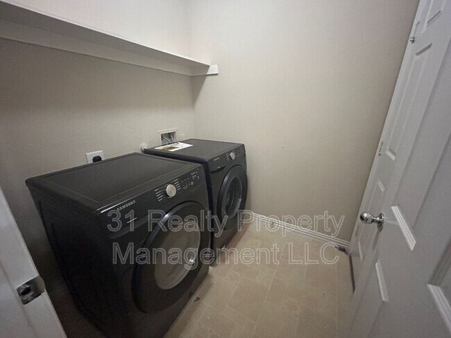 Foto del edificio - 10228 Ashburn Dr