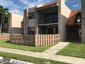 Building Photo - 280 W Park Dr