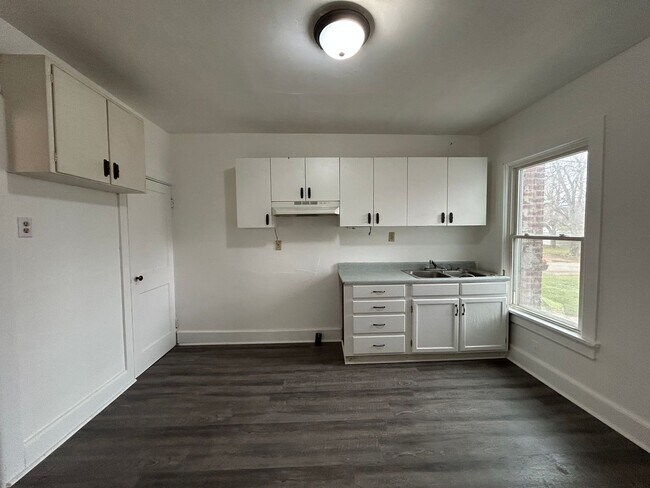 Foto del edificio - ** Move in Special ** Updated 3-Bedroom, 1-Bathroom Home – $1,100/Month