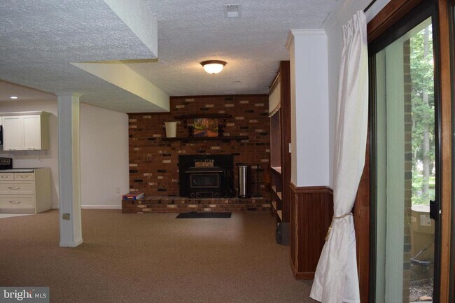 Foto del edificio - 7023 Kelly Rd
