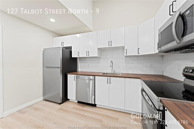 Photo du bâtiment - Brand new unit in Essex!