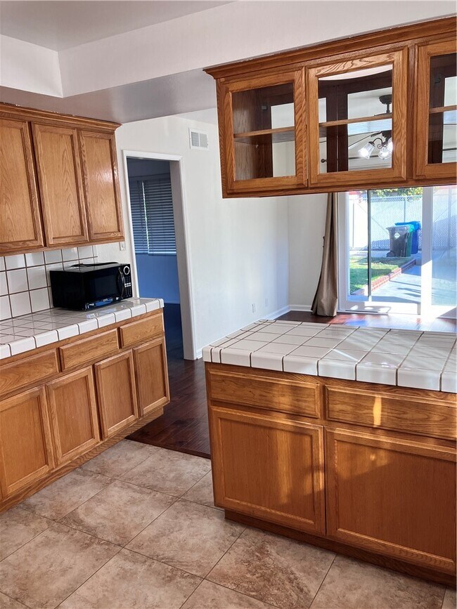 Foto del edificio - 13472 Springdale St