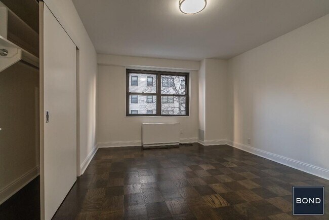 Foto del edificio - 400 E 89th St