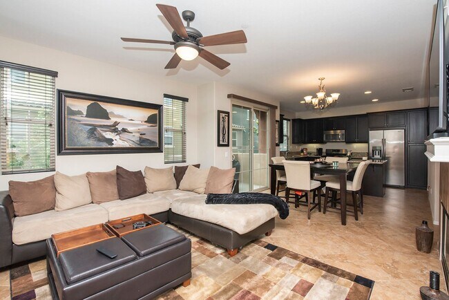 Building Photo - 3 br, 3.5 bath House - 1862 Hazel Ct Unit 7