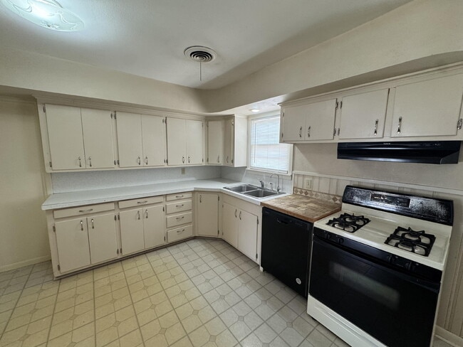 Foto del edificio - 3605 40th St