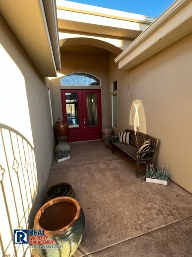 Foto del edificio - Fully Furnished Home