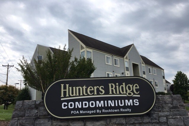 Primary Photo - 1360 Hunters Rd
