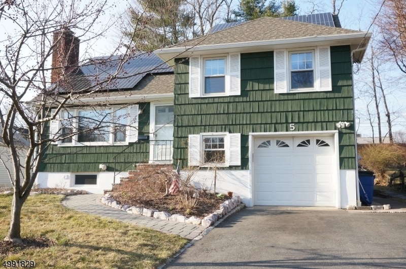 Primary Photo - 5 Audobon Rd