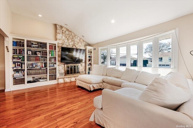 Foto del edificio - 771 Mulberry Pl