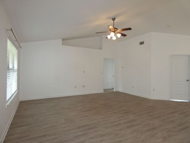 Building Photo - 1712 Bay Pine Cir
