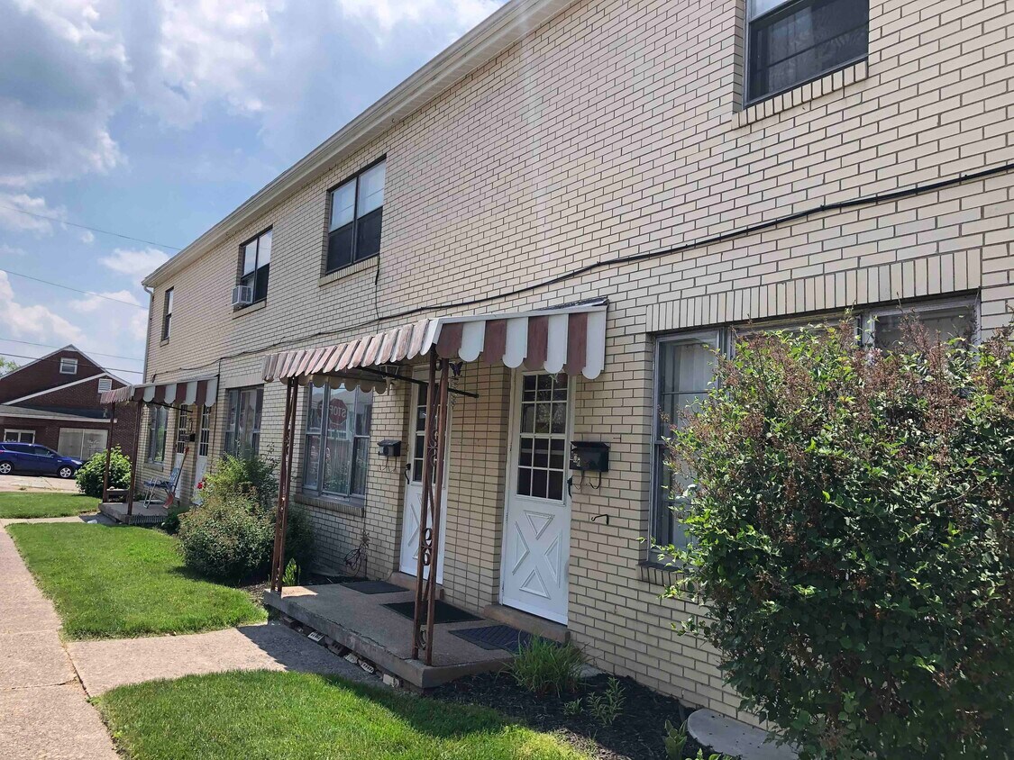 705 Broadway Blvd, Steubenville, OH 43952 Townhome Rentals in