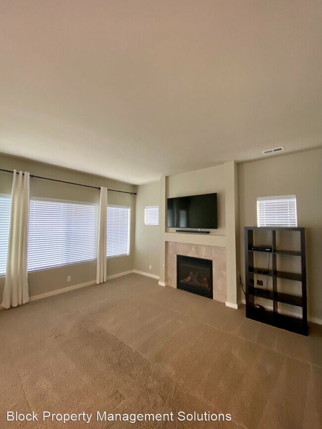 Foto del edificio - 3 br, 2.5 bath House - 6232 Annette Ave SE