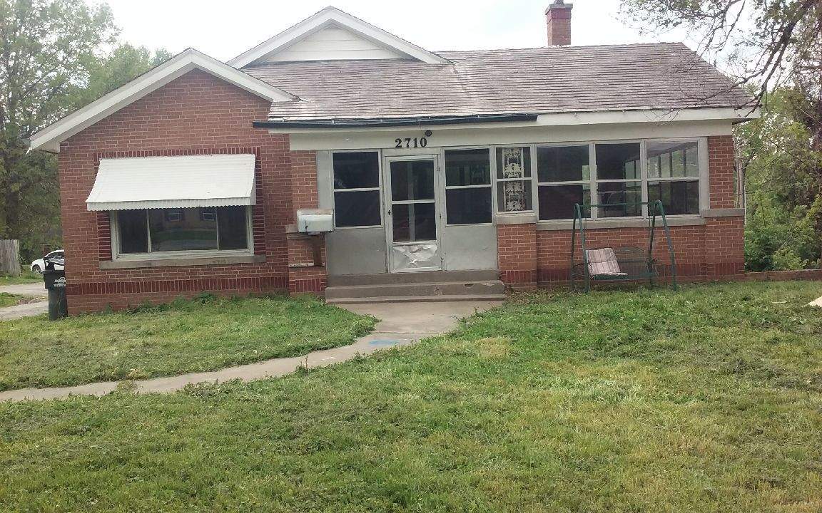 2710 S Westport Rd, Independence, MO 64052 Townhome Rentals in