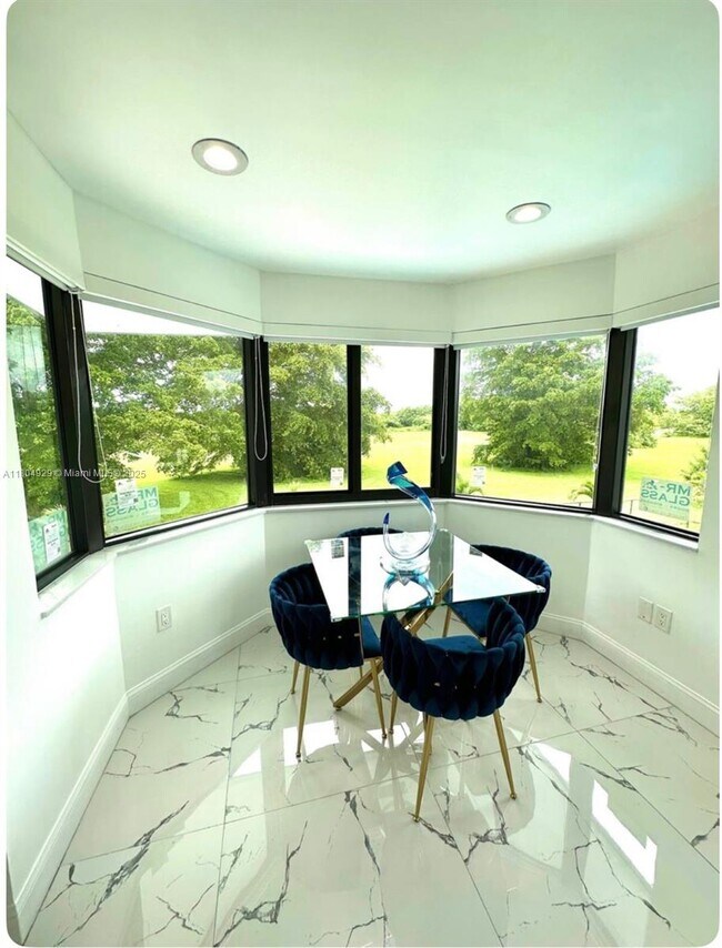 Foto del edificio - 9410 E Calusa Club Dr