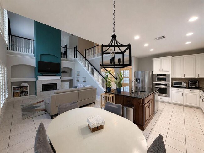 Foto del edificio - 2536 Crenshaw Dr