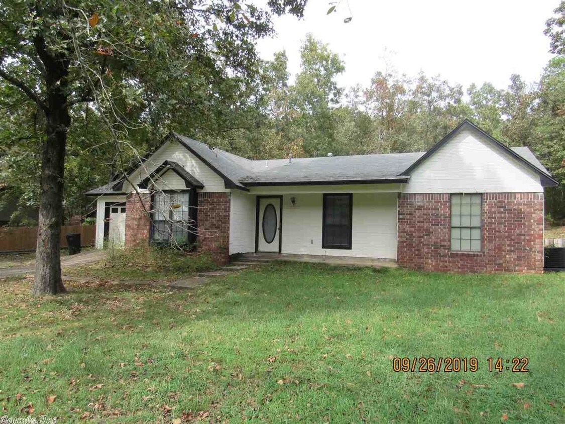 Foto principal - 8 Cottontail Dr