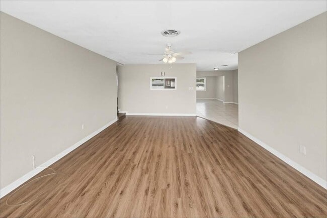 Building Photo - 1062 Indian Rocks Rd