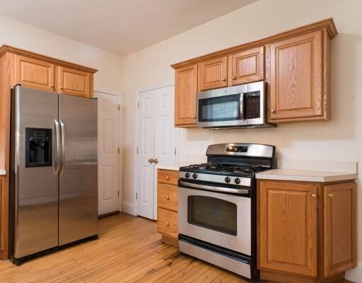 Building Photo - 5 bedroom in Waltham MA 02453