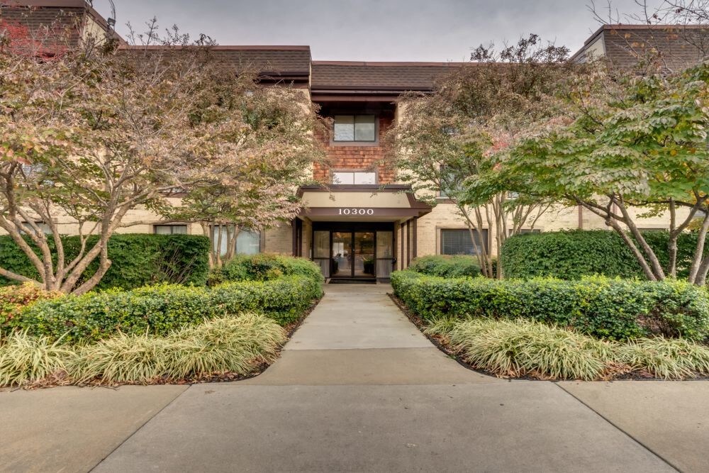 2817 Jermantown Road Condo for Rent in Oakton, VA