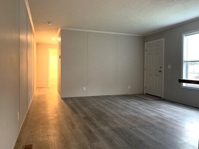 Foto del edificio - 134 Desander Dr