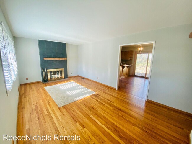 Building Photo - 3 br, 2 bath House - 5600 W 70th Street