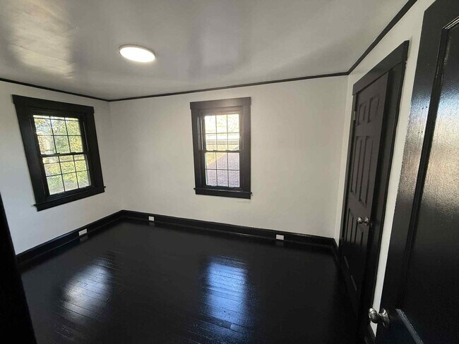 Foto del edificio - Newly updated 3 bedroom house in Duquesne!