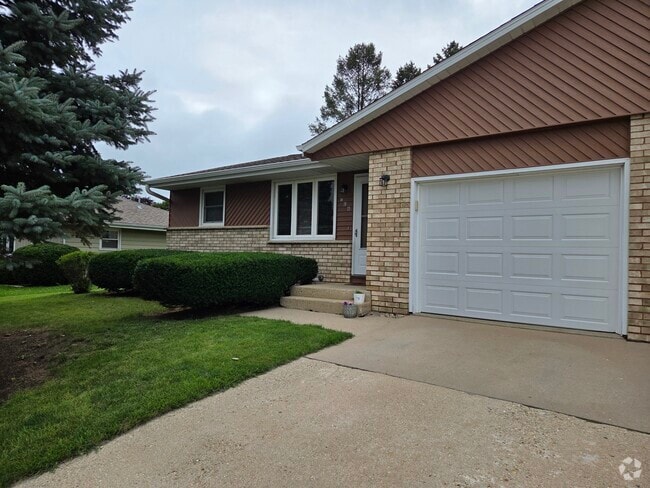 Building Photo - 106 Westridge Rd