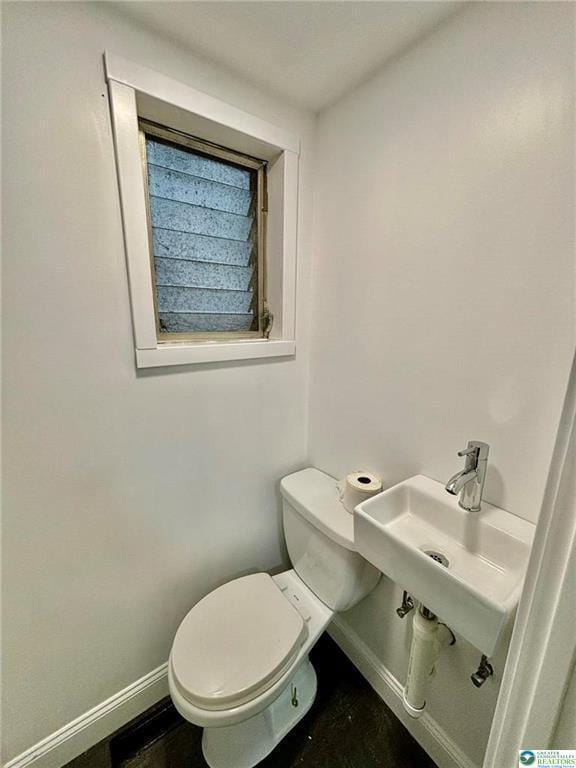 Building Photo - 1006 Center St