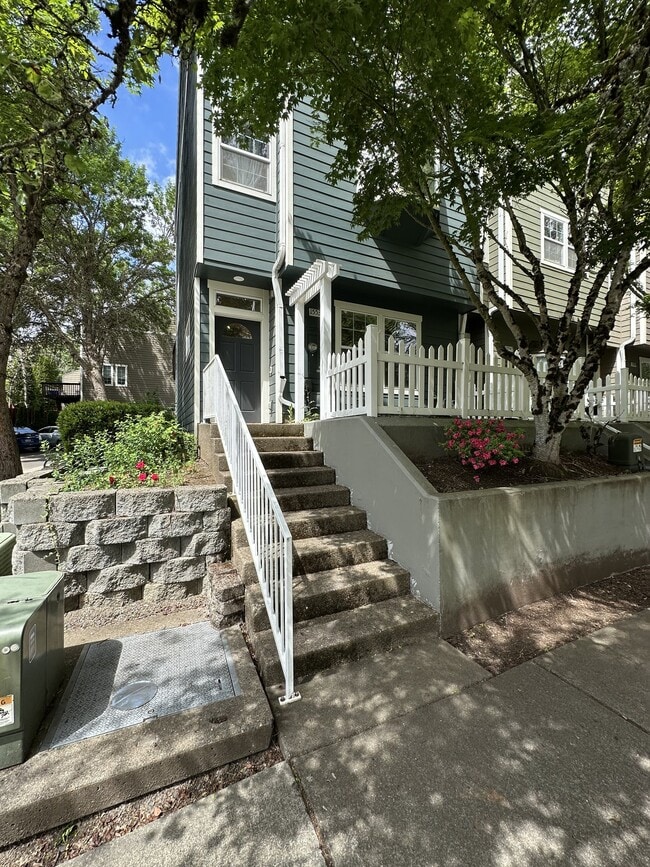 Building Photo - 15533 SW Black Quartz St