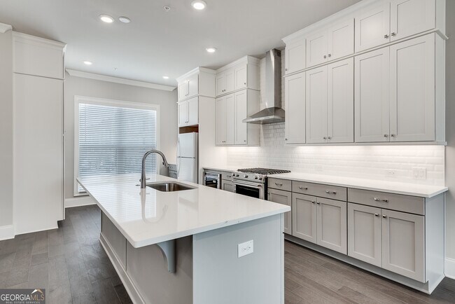 Building Photo - 308 Burgess Walk