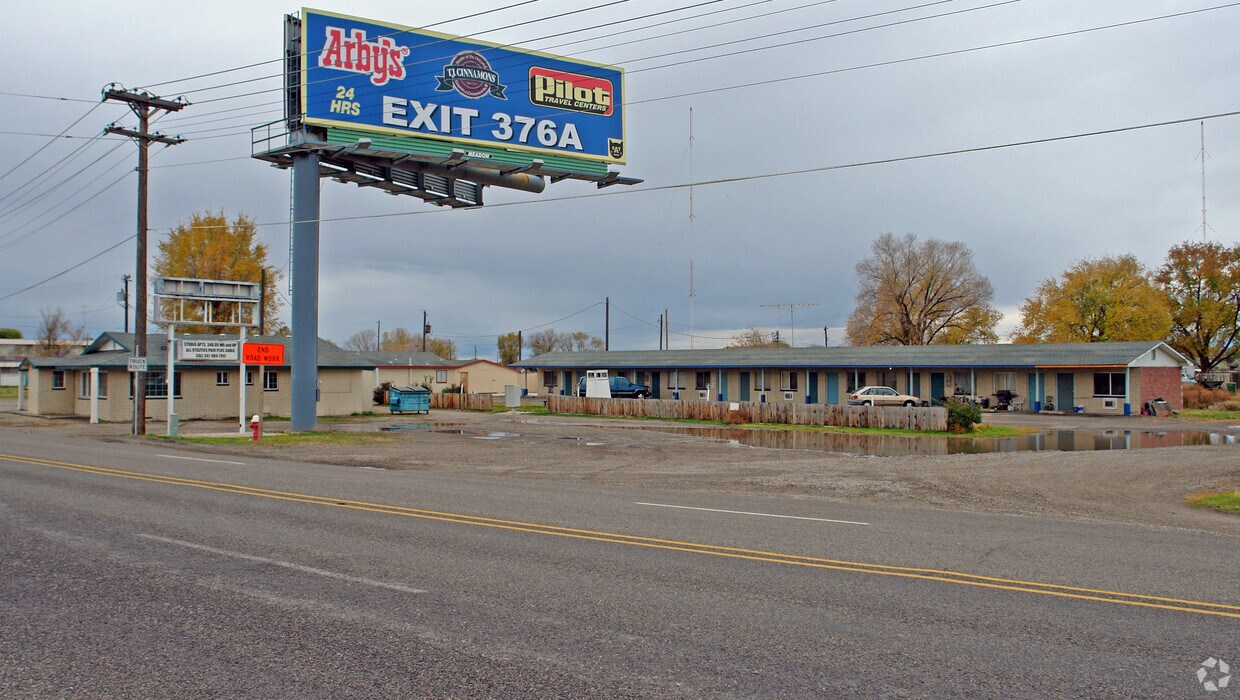 1751 N Oregon St, Ontario, OR 97914 Apartments in Ontario, OR