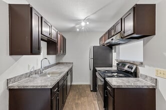 Building Photo - Verona Apartment Homes
