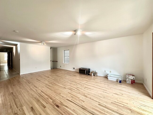 Building Photo - 47 Jewett Ave