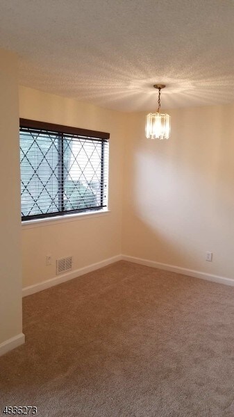 Foto del edificio - 1150-1190 W St Georges Ave