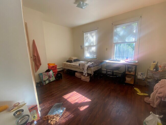 Foto del edificio - 1576 Tremont St