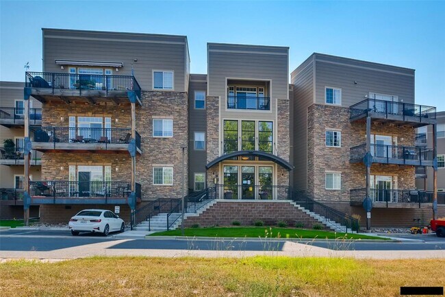 Foto del edificio - 6000 W Floyd Ave