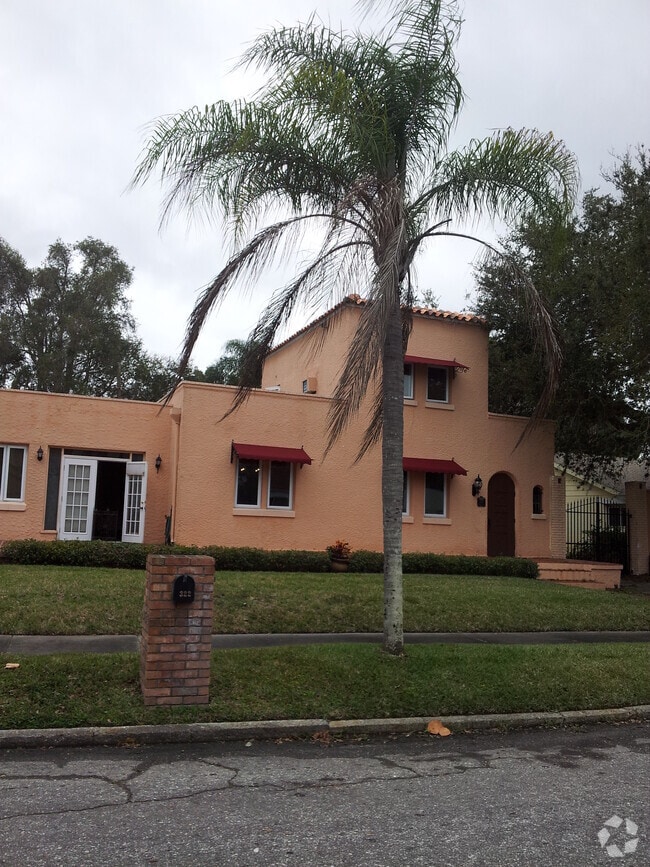 Building Photo - 322 Buena Vista Ave