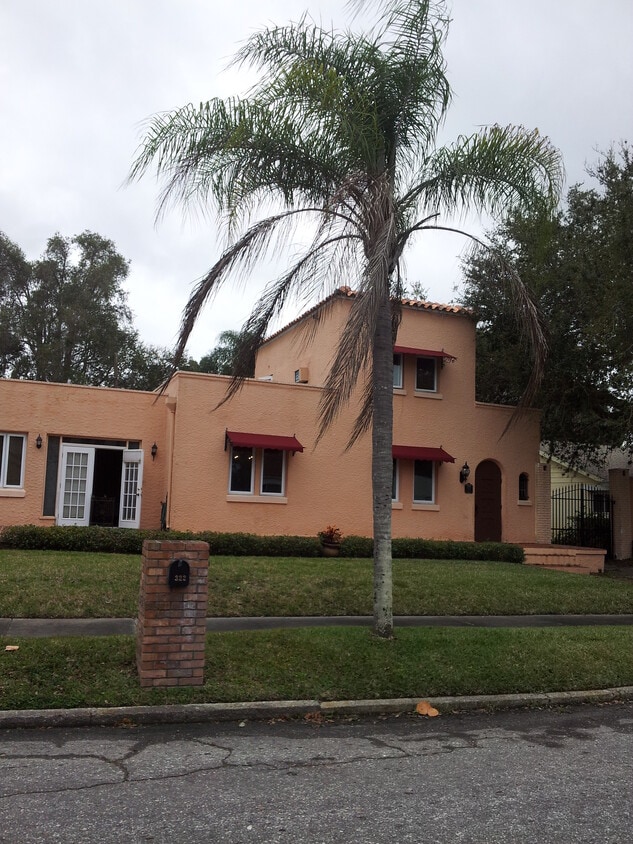 Primary Photo - 322 Buena Vista Ave